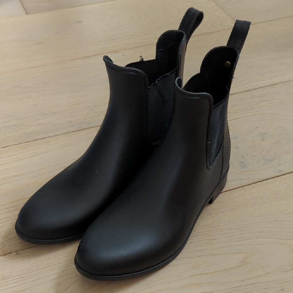 Sleek Black Ankle Boots